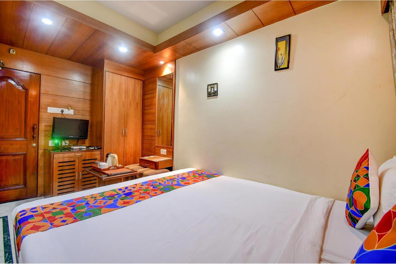 Fabhotel Panasia International Калькутта Экстерьер фото